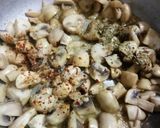A picture of step 5 of Butter garlic mushroom.