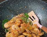 Foto langkah ke 3 dari resep Udang Saus Mentega.
