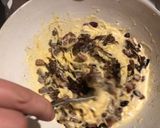 A picture of step 7 of Quiche with lard and cheese.