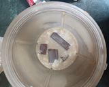 A picture of step 2 of Kitkat Cold Coffee.