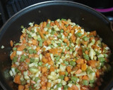Foto del paso 5 de la receta: Potaje de lentejas con verduras, sacramentos y piña