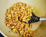 Foto langkah ke 3 dari resep Thai Chicken Basil (Pad Kra Pao) (Ayam Masak Kemangi).