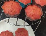 A picture of step 5 of Sooji Dhokla with icing.