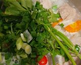 Foto langkah ke 5 dari resep Sayur Sop Bakso.