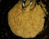 Foto langkah ke 1 dari resep Banana Raisin Muffin.