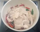 Foto langkah ke 4 dari resep 174: Tumis Jamur Cumi Asin Lombok Ijo.