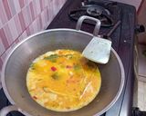Foto langkah ke 6 dari resep Lele Bumbu Kuning Santan.
