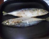 Foto langkah ke 1 dari resep Ikan Salem Kuah Asam Pedas.