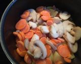 Une image de l'étape 5 de Soupe TONJIRU au Miso et Tofu.
