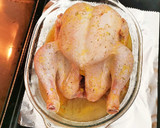 Foto del paso 2 de la receta: Pollo entero asado al horno
