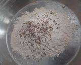 A picture of step 1 of Sindhi dry chilla.