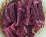 Foto langkah ke 2 dari resep Tumis daging bawang bombay.