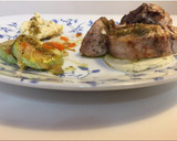 Foto del paso 5 de la receta: Atún a la plancha con salteado de calabacín y puré de papas