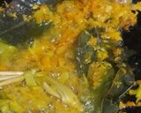 Foto langkah ke 1 dari resep Opor Ayam Kuning.