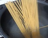 Foto del paso 4 de la receta: Espaguetis con champiñones y langostinos