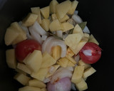 Foto del paso 2 de la receta: Garbanzos con chocos y patatas