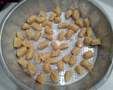 Foto langkah ke 3 dari resep Biji Ketapang.