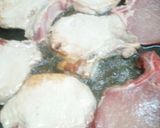 Foto del paso 1 de la receta: Bifes de cerdo al disco