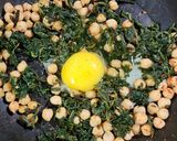 Foto del paso 2 de la receta: 🍳Revuelto de espinaca con garbanzos🍳