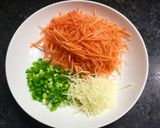 Hình bước làm 3 của món Nui chiên trứng