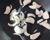 A picture of step 1 of Nacho ‘lasagne’.