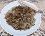 Pas rețetă Noodles cu somon afumat, dovlecei și morcov 9 fotografie