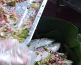 Foto langkah ke 3 dari resep Ikan Kukus Kecombrang.