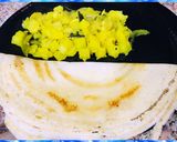 A picture of step 2 of Schezwan spread butter dosa.