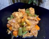 Foto langkah ke 5 dari resep Tumis Tempe, Tahu dan Jamur.