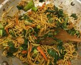 Foto langkah ke 5 dari resep Mie goreng singapore.