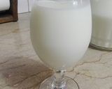 A picture of step 4 of Dahi ki meethi lussi.