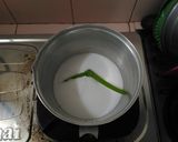 Foto langkah ke 3 dari resep Ketan Serundeng Pedas Manis.