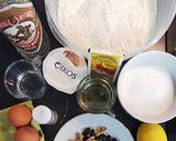 Foto del paso 1 de la receta: Bizcocho de yogur con Pasas y Nueces