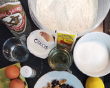 Foto del paso 1 de la receta: Bizcocho de yogur con Pasas y Nueces