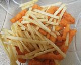 A picture of step 2 of Cheetos Chaat.