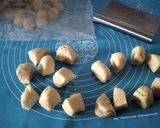 Foto langkah ke 3 dari resep Bolen Pisang.