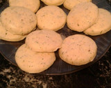 Foto del paso 5 de la receta: Mini arepas con queso rallado fritas y rellenas de morcilla!