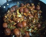 A picture of step 4 of Dry Manchurian.
