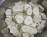 A picture of step 1 of Fry kela.