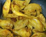 Foto langkah ke 5 dari resep Sayur Asem Komplit dengan Lauk Tempe Goreng,Tahu Goreng,Ayam Goreng dan Pindang Tepung.