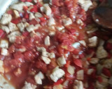 Foto del paso 5 de la receta: Espaguetis de calabacín con trocitos de cerdo en salsa de tomate