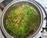 รูปขั้นตอนการทำที่ 4 ของ แกงผักหวานใส่ไข่มดแดง🍴😋