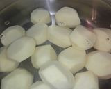 Foto del paso 2 de la receta Patatas cocidas con judías verdes y chorizos frescos