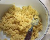 Foto langkah ke 3 dari resep Banana Crumble Pie.