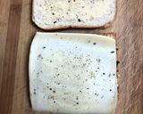 A picture of step 6 of Thecha Cheese Sandwich.