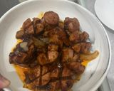 Foto langkah ke 3 dari resep Sosis asam manis pedas.