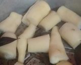 Foto langkah ke 1 dari resep Singkong Merekah.