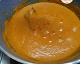 A picture of step 2 of Matar paneer.