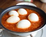 A picture of step 3 of Korean Spicy Eggs🌶🥚.