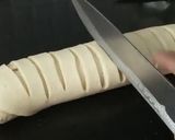 A picture of step 17 of Mini chicken bread.